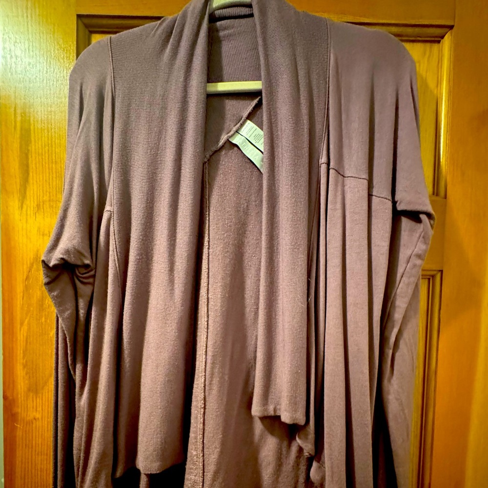 Athleta Pranayama Restore Wrap - Short Version